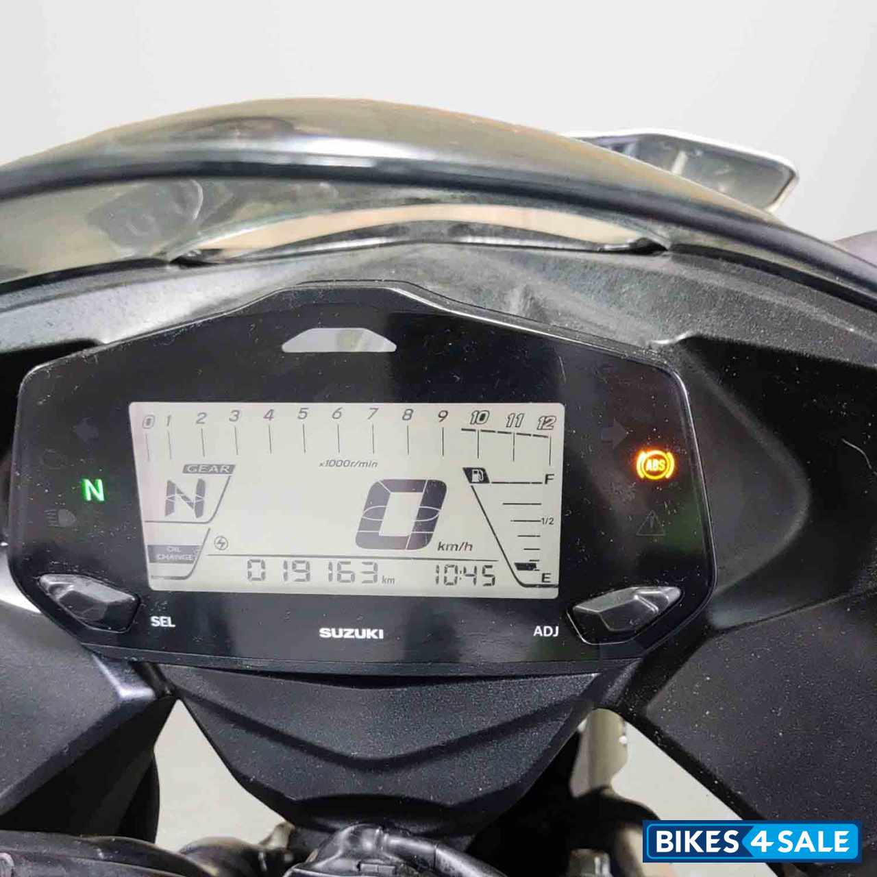 Suzuki Gixxer SF