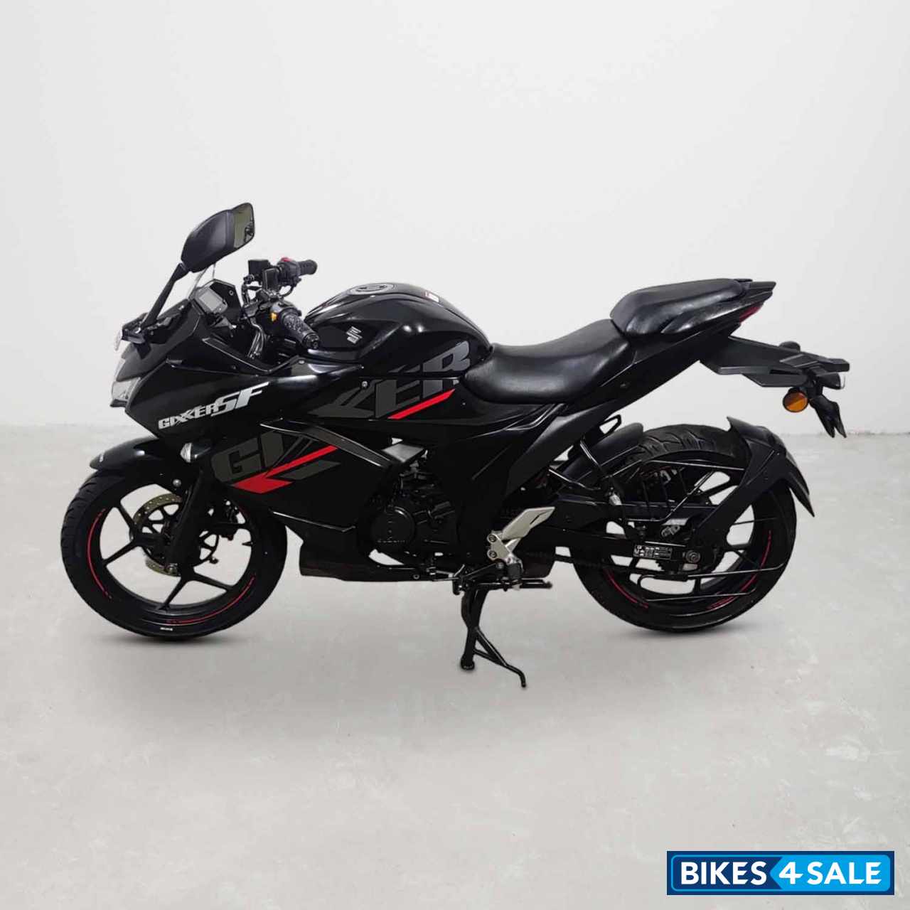 Suzuki Gixxer SF
