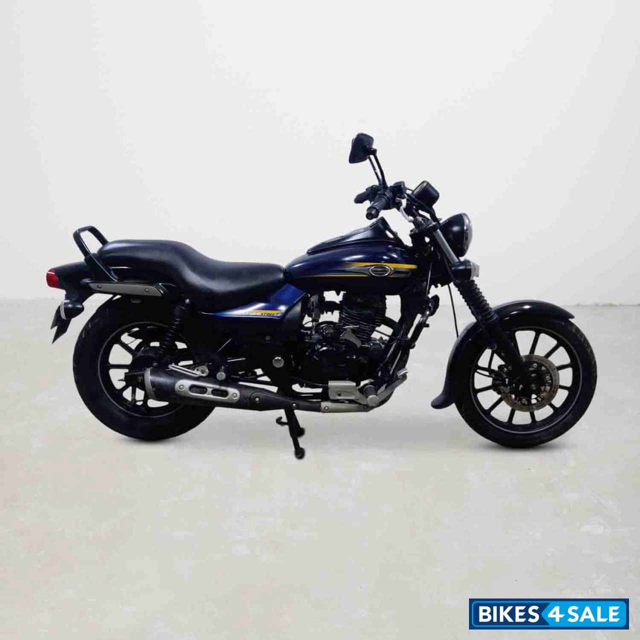 Bajaj Avenger Street 150