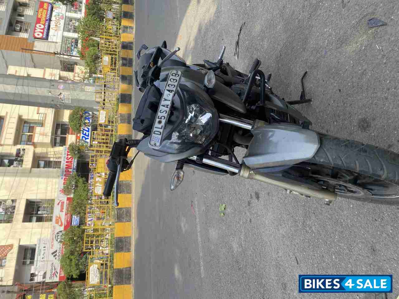 TVS Apache RTR 200 4V