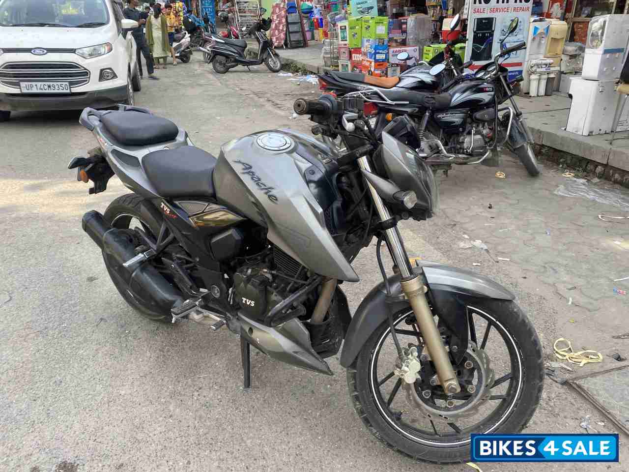 TVS Apache RTR 200 4V