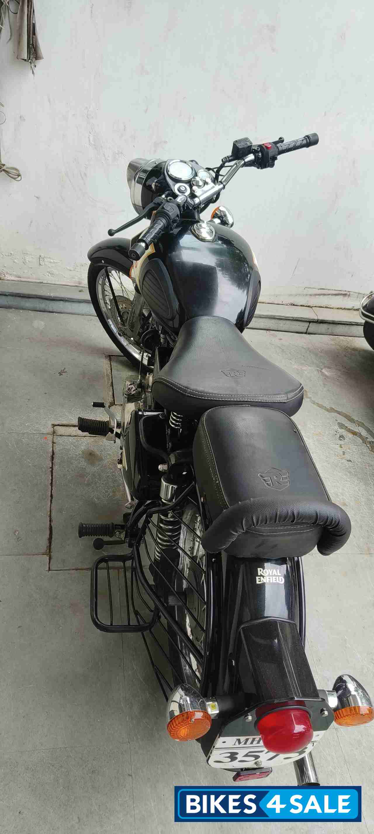 Black Royal Enfield Classic 350