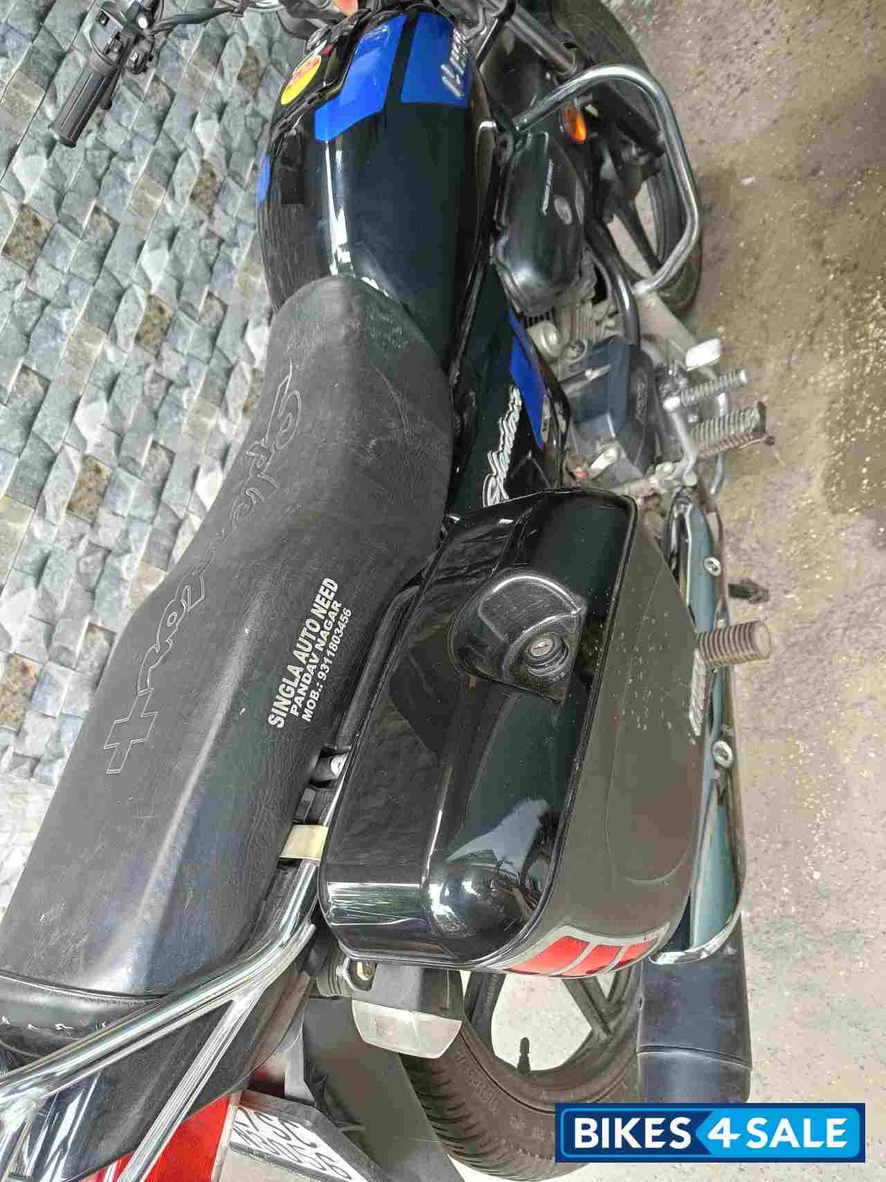 Black And Blue Hero Splendor Plus Xtec