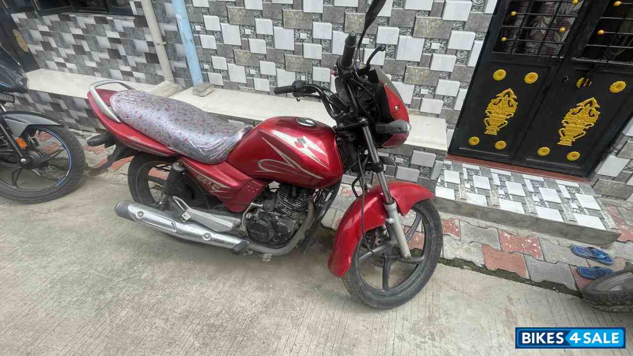 Red Suzuki Zeus
