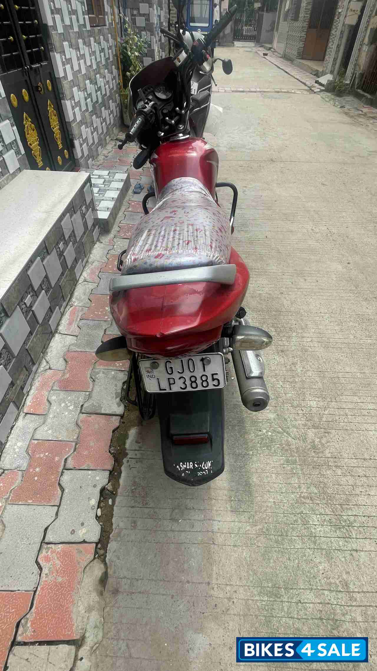 Red Suzuki Zeus Red Suzuki Zeus