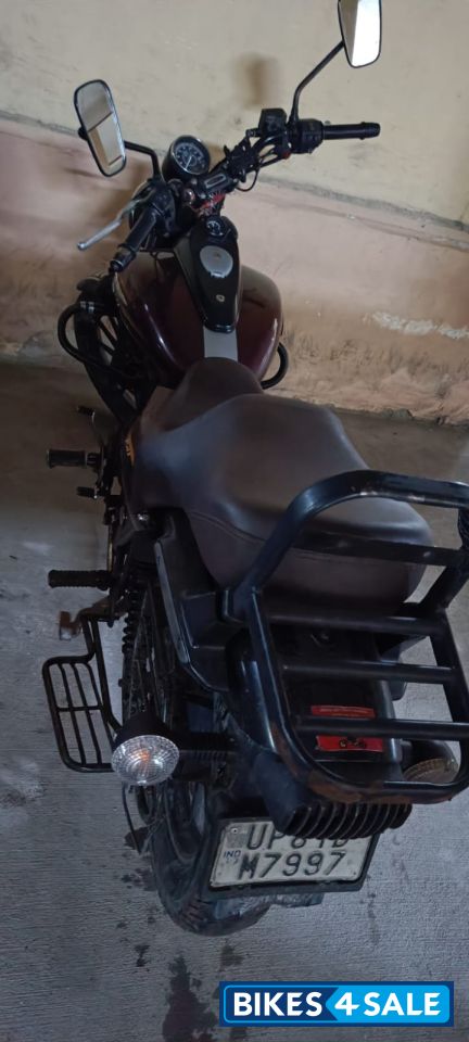 Cosmic Red Bajaj Avenger Street 150