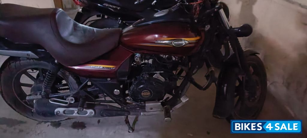 Cosmic Red Bajaj Avenger Street 150