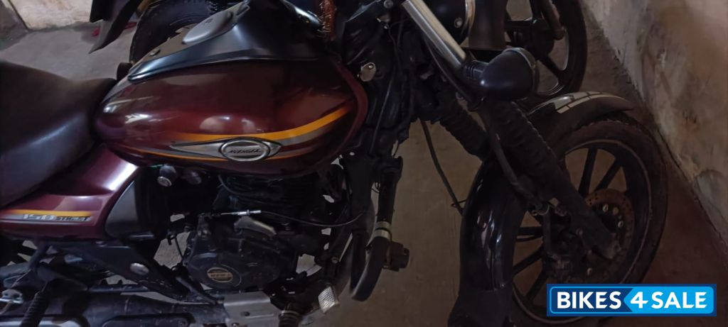 Cosmic Red Bajaj Avenger Street 150