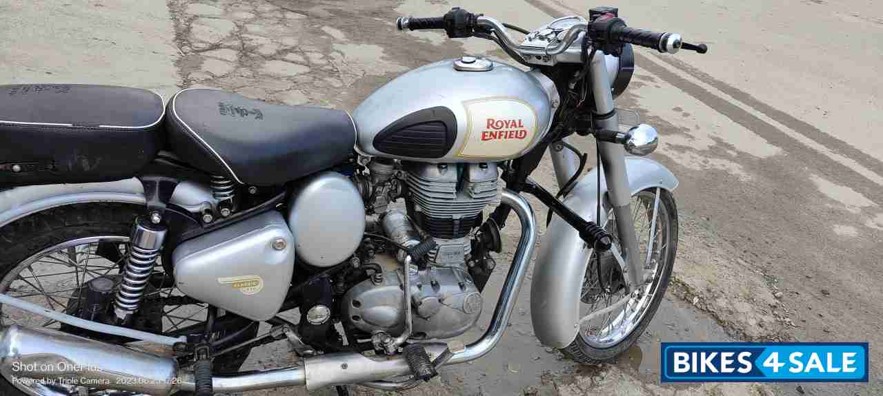 Silver Royal Enfield Classic 350
