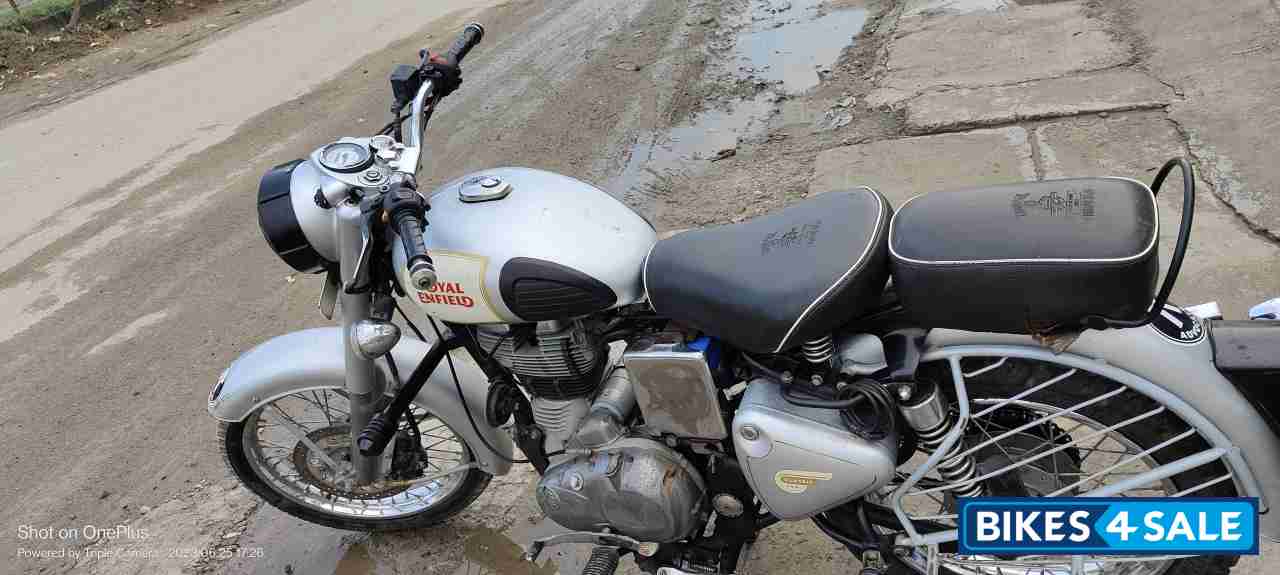Silver Royal Enfield Classic 350