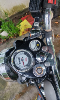 Silver Royal Enfield Classic Gunmetal Grey