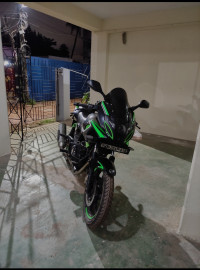 Bajaj Pulsar 220F 2016 Model