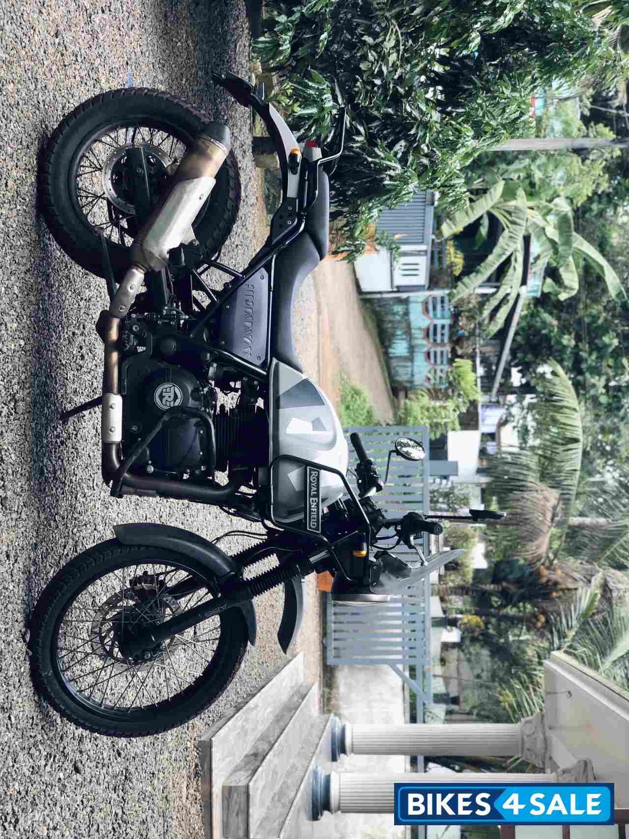 Sleet Gray Royal Enfield Himalayan Sleet