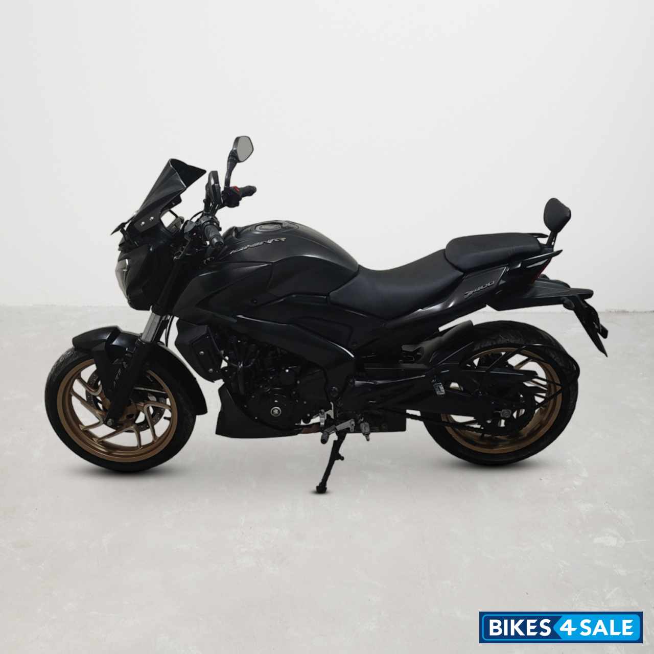 Bajaj Dominar 400