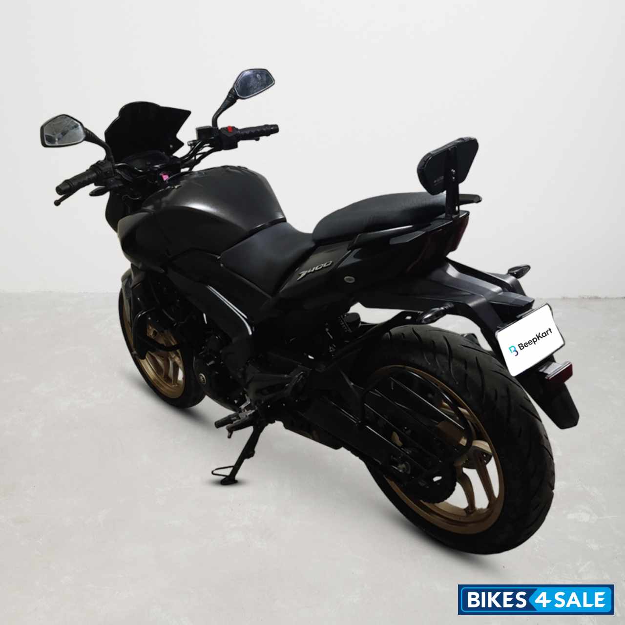 Bajaj Dominar 400