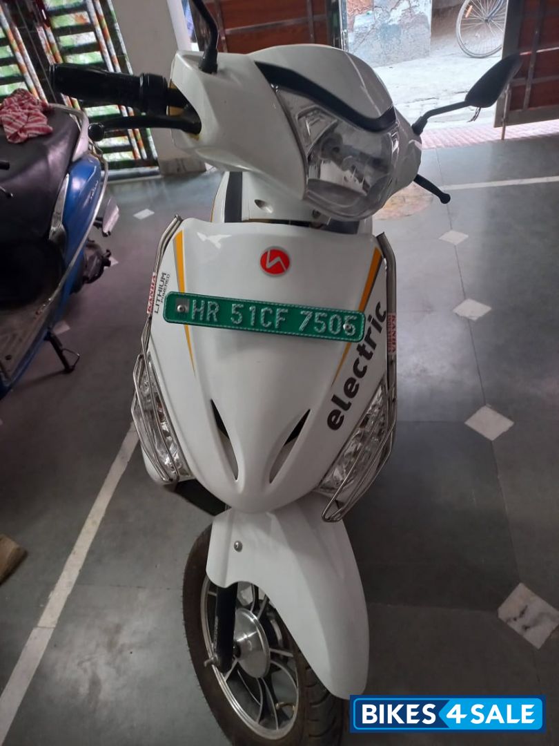 White Hero Electric Optima HS 500 ER