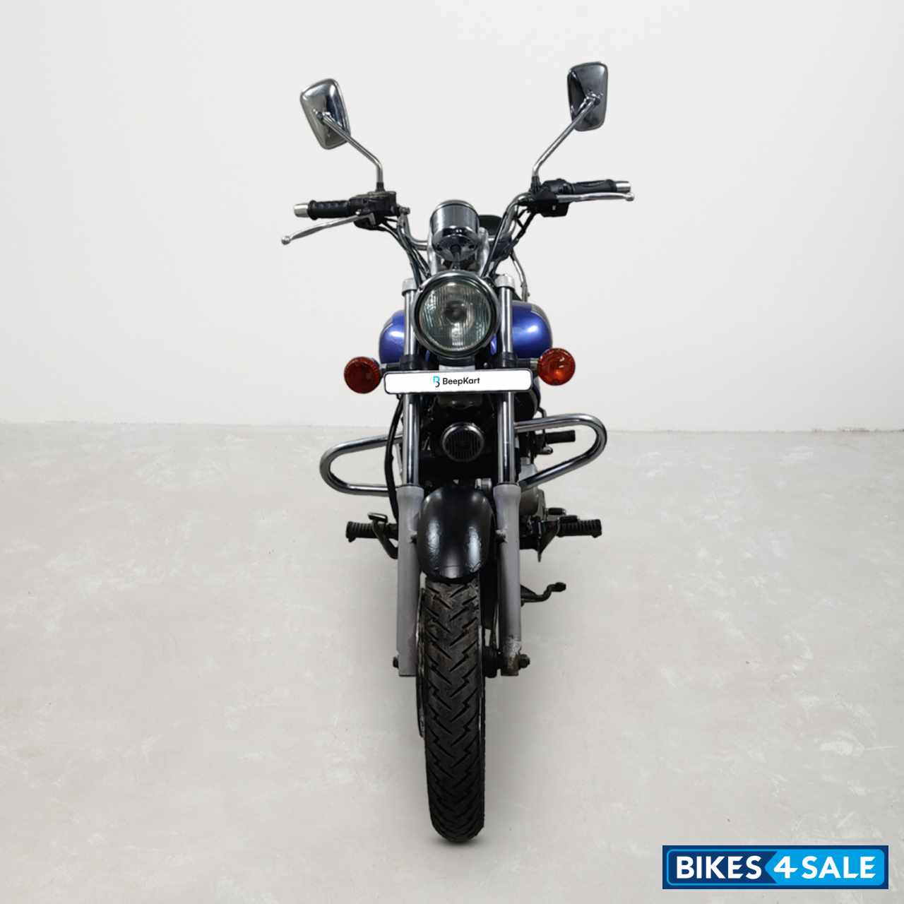 Bajaj Avenger 180 DTS-i