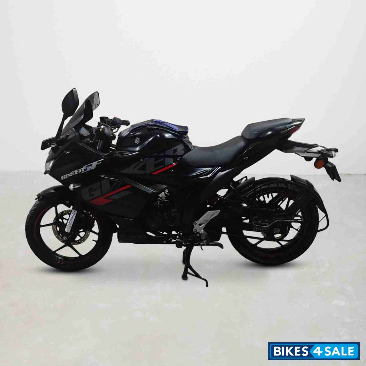 Suzuki Gixxer SF