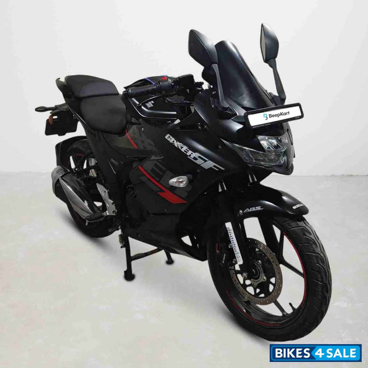 Suzuki Gixxer SF