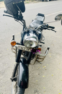 Black Royal Enfield Bullet Standard 500
