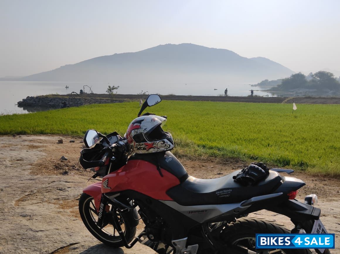 Honda CB Hornet 160R