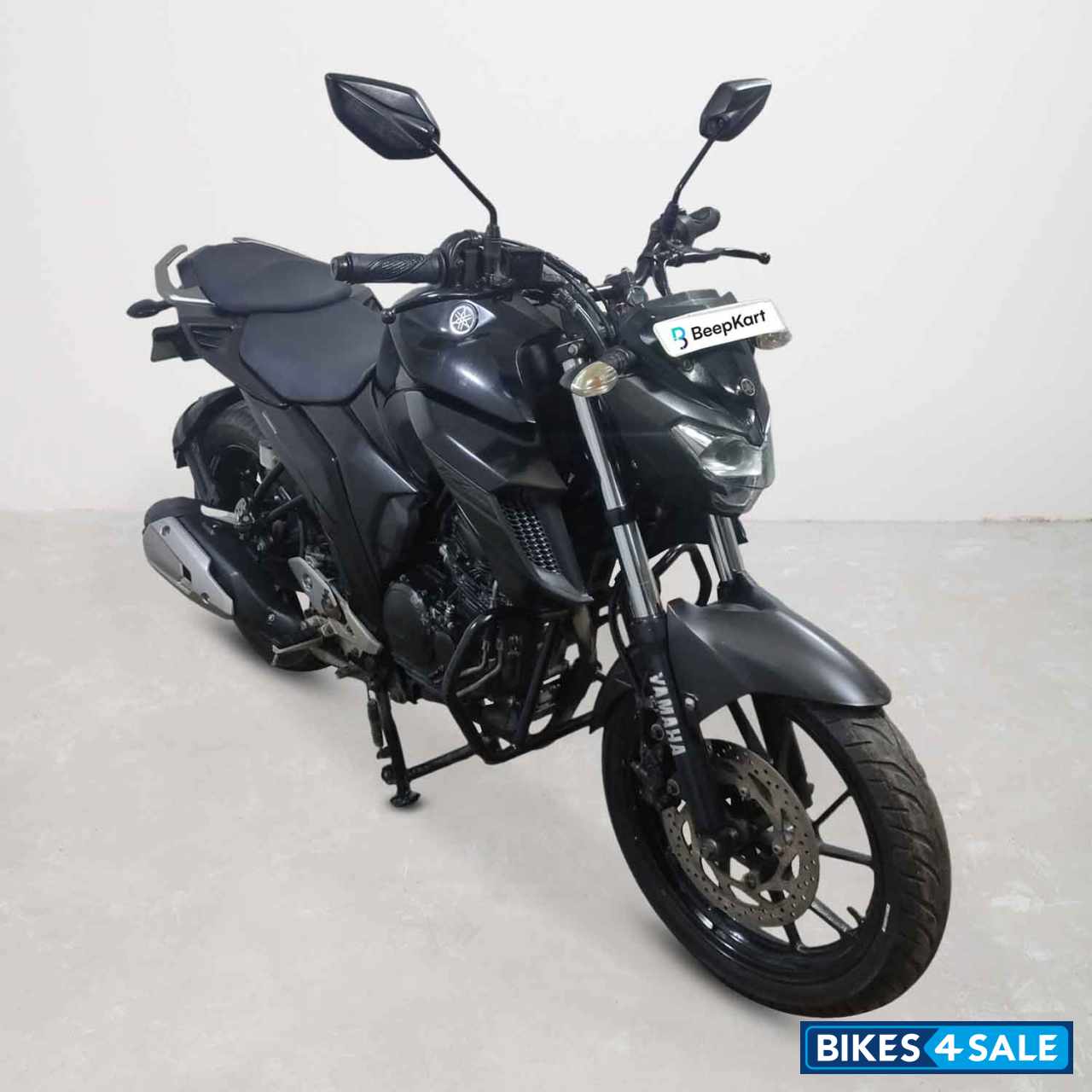 Yamaha FZ25