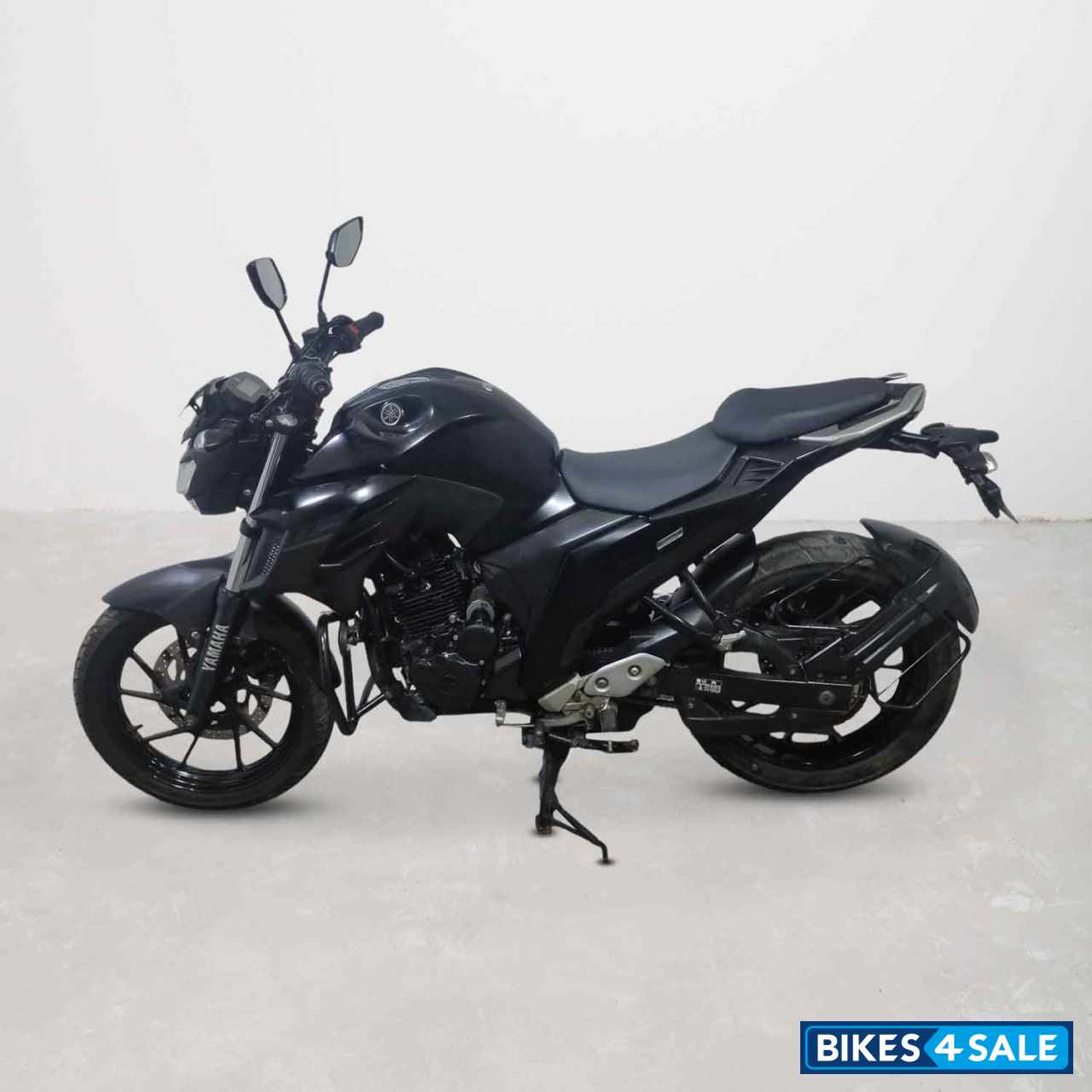 Yamaha FZ25