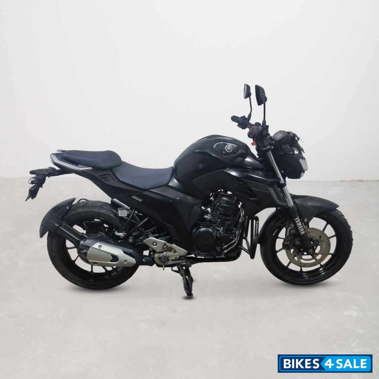 Yamaha FZ25