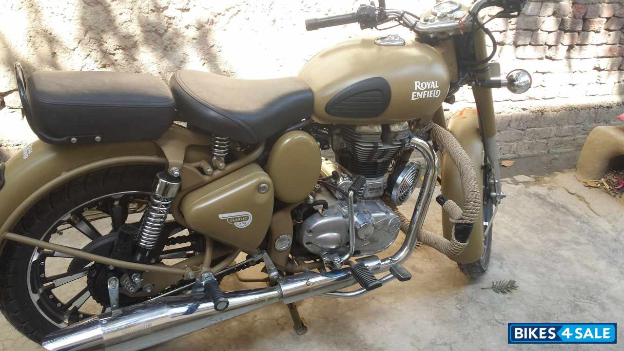 Royal Enfield Classic Desert Storm