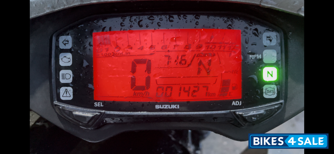 Metallic Mattetitanium Gold Suzuki Intruder 150 BS6