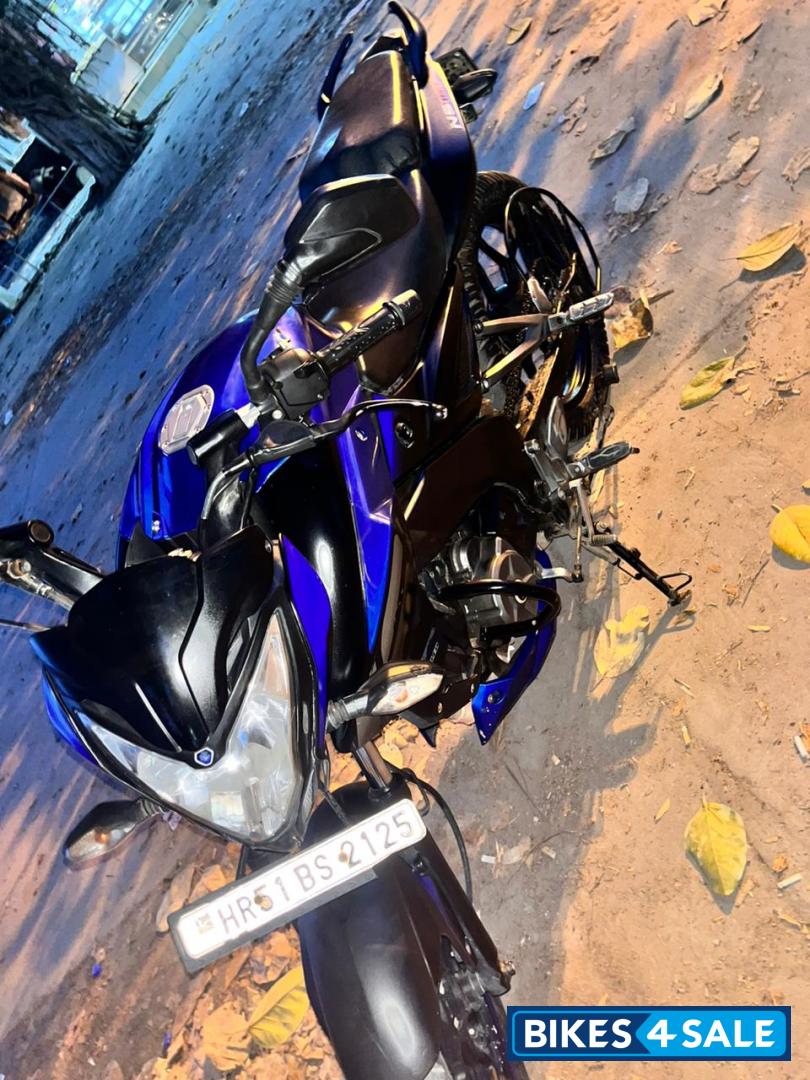 Blue Bajaj Pulsar NS 160