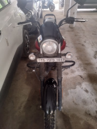 Red Bajaj Avenger Street 160
