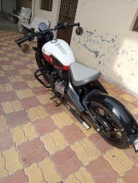 Jasper Red Jawa 42 Bobber Dual Channel ABS