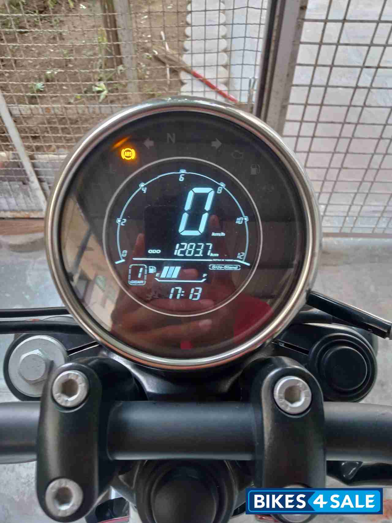 Jasper Red Jawa 42 Bobber Dual Channel ABS