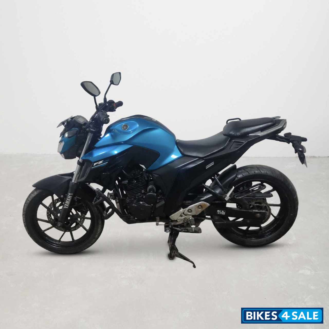 Yamaha FZ25
