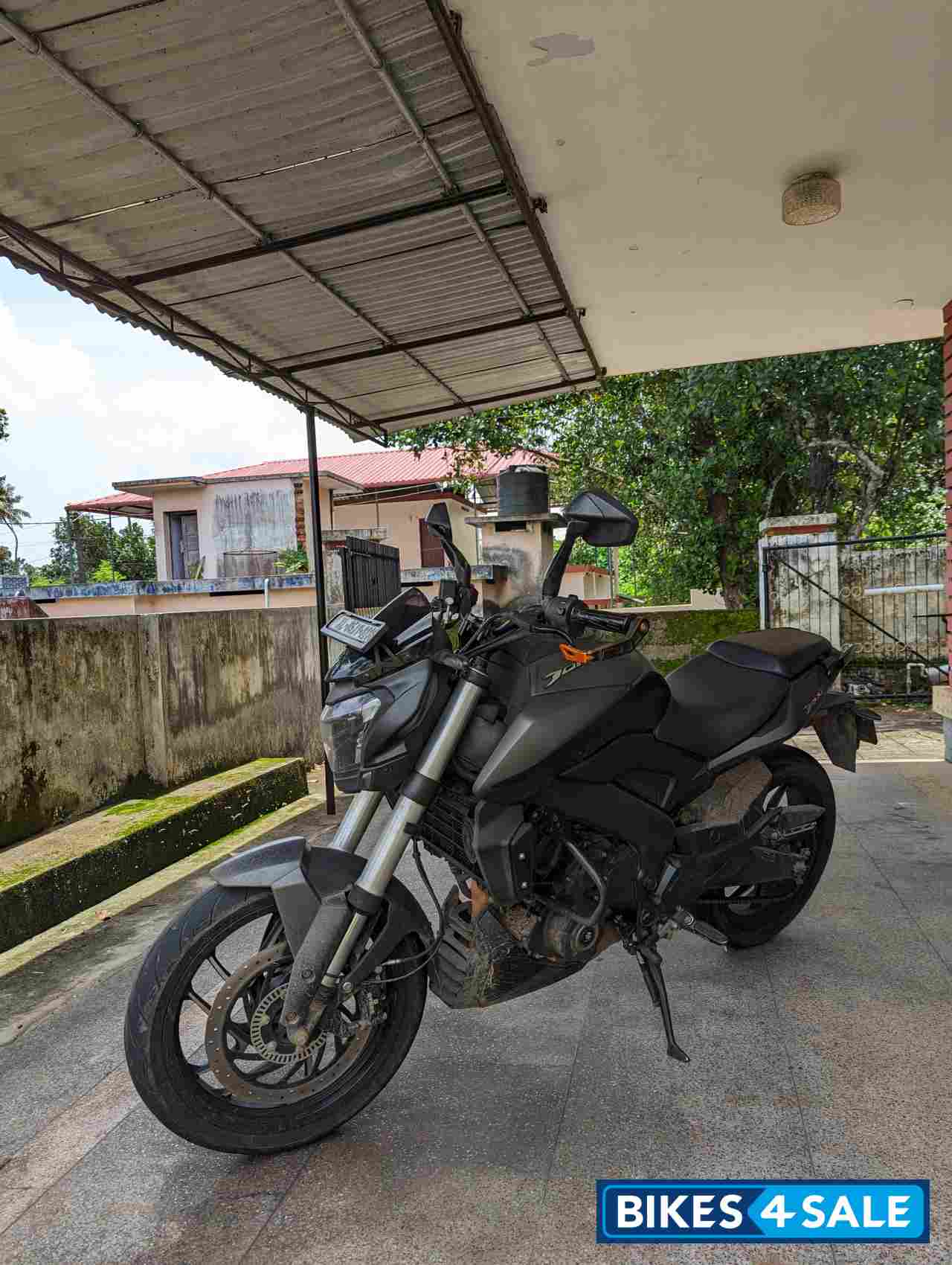 Mat Black Bajaj Dominar 400 ABS BS6