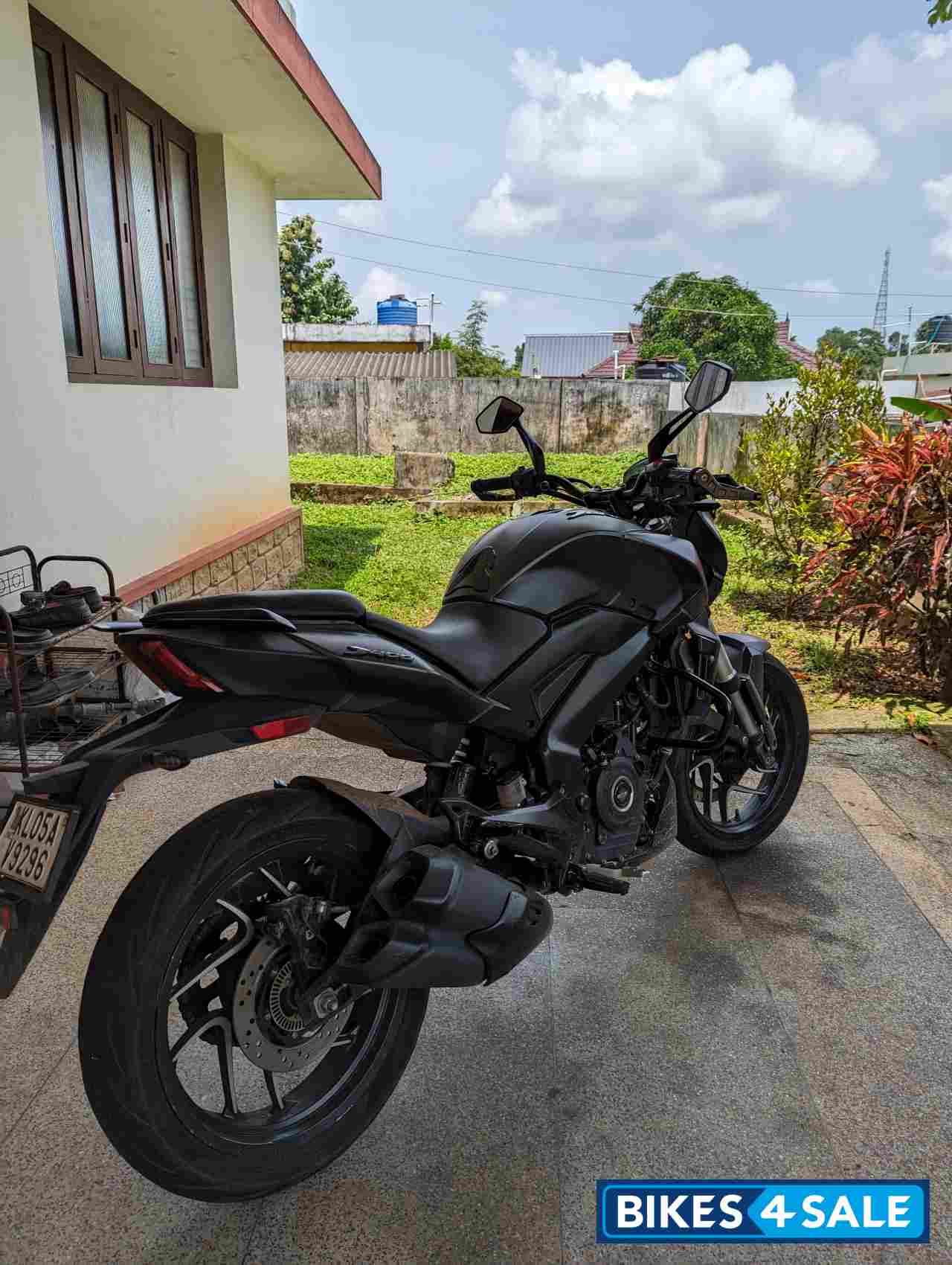 Mat Black Bajaj Dominar 400 ABS BS6