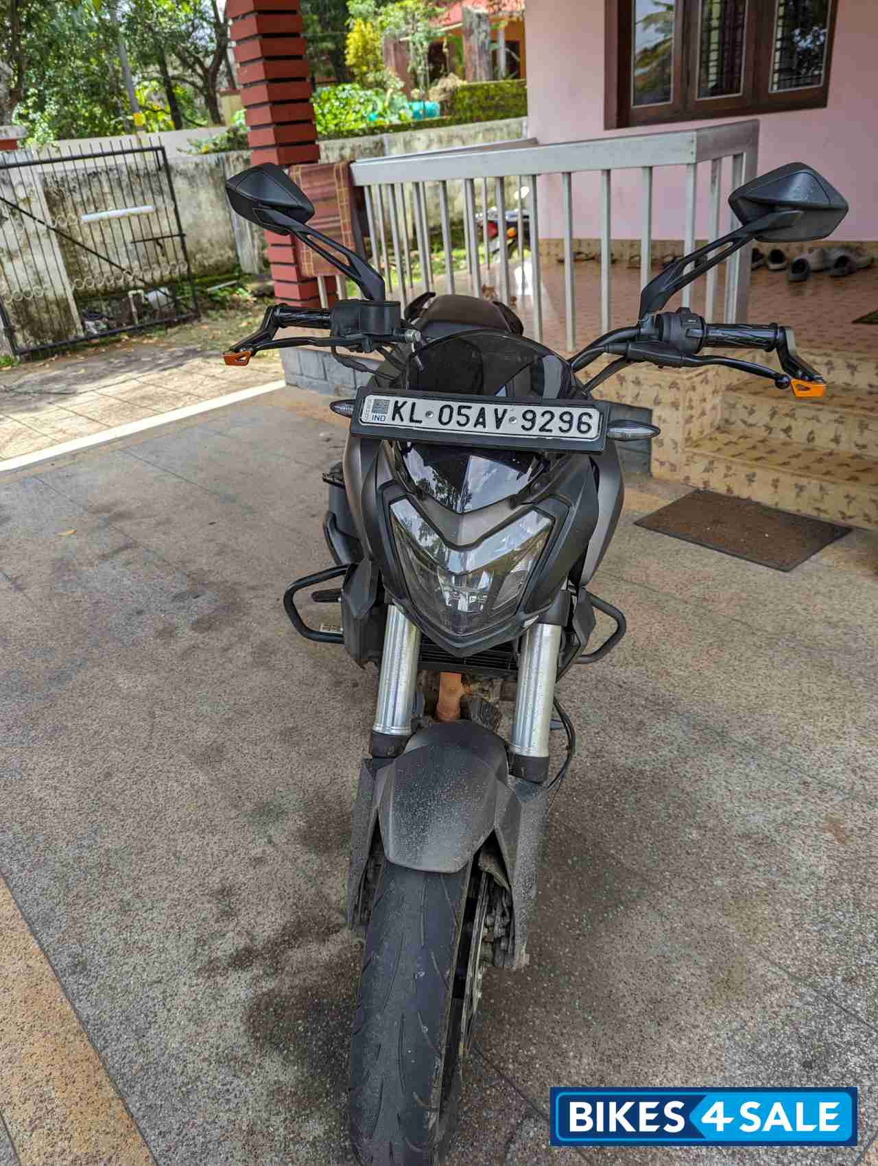 Mat Black Bajaj Dominar 400 ABS BS6