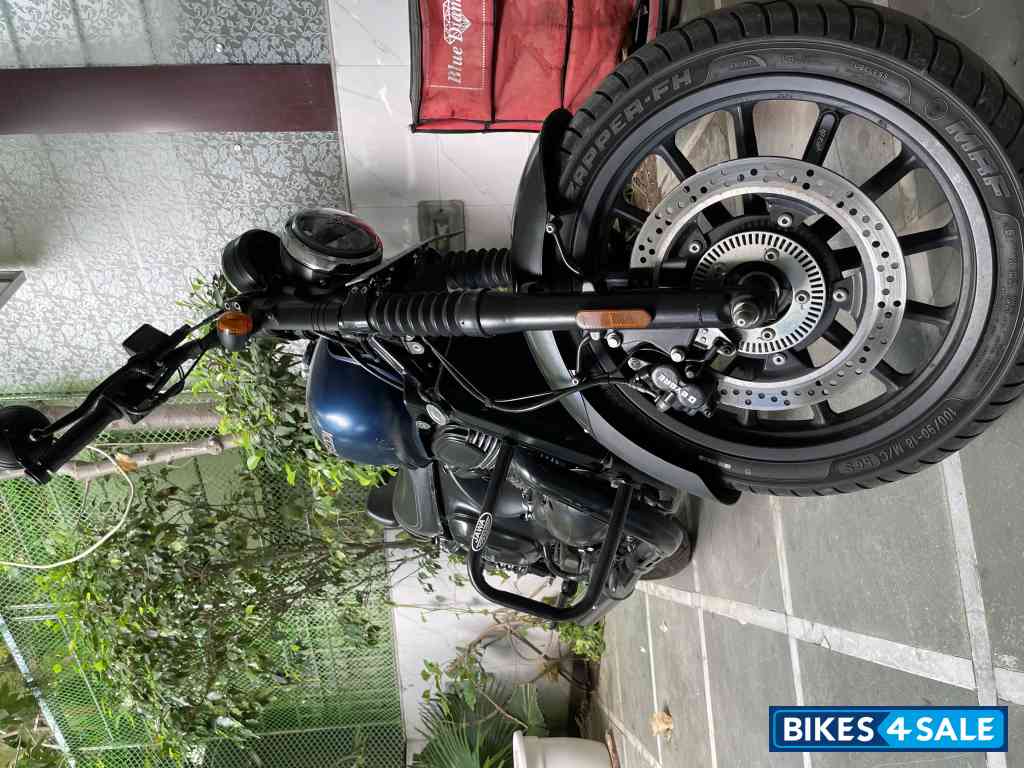 Matte Blue Yezdi Roadster Blue