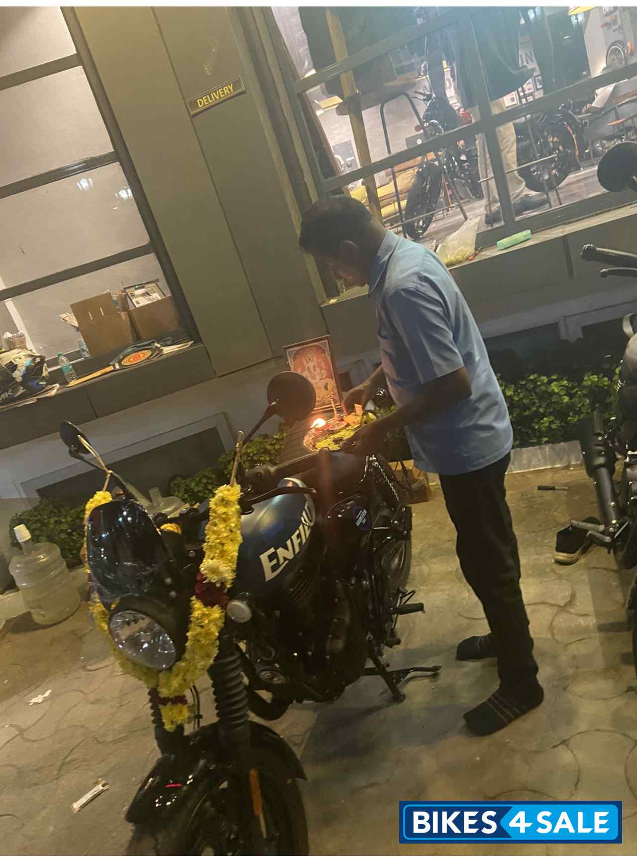 Royal Enfield Hunter 350 Metro