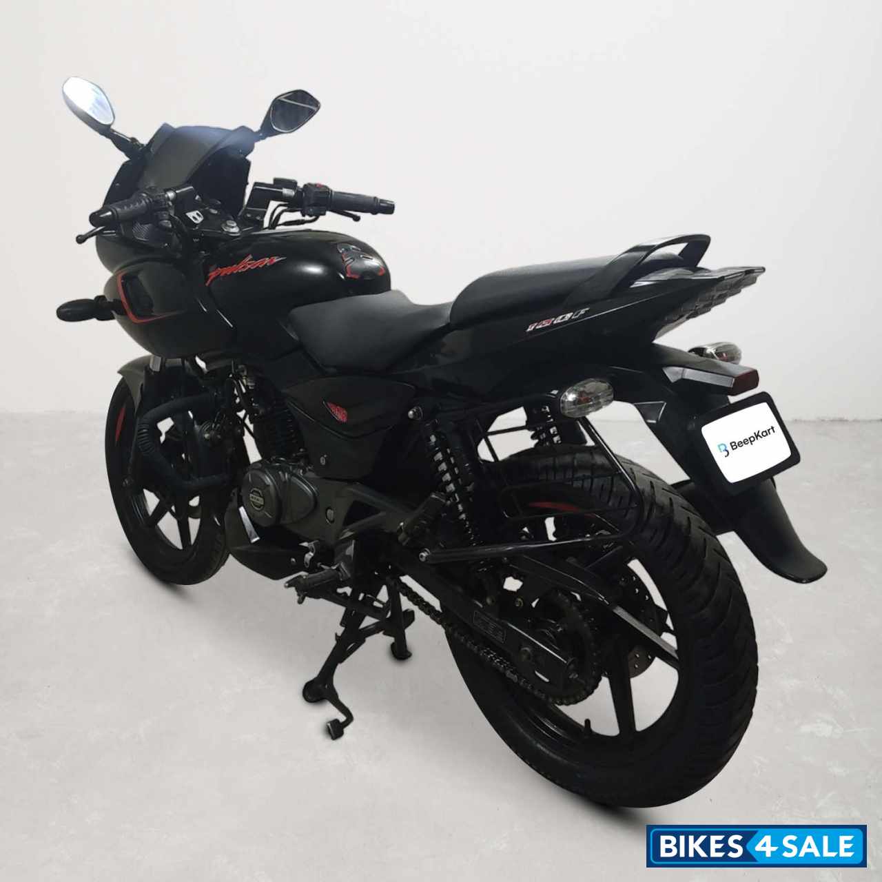 Bajaj Pulsar 180F Neon
