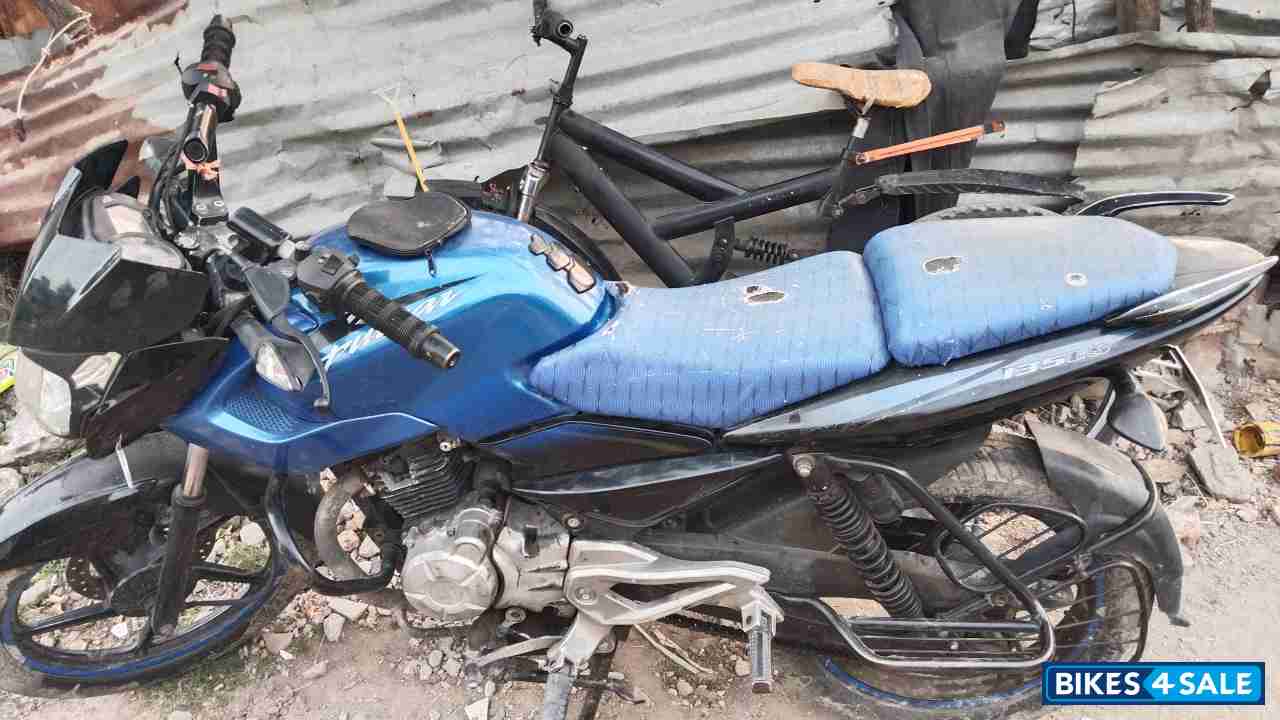 Blue Colour Bajaj Pulsar 135LS