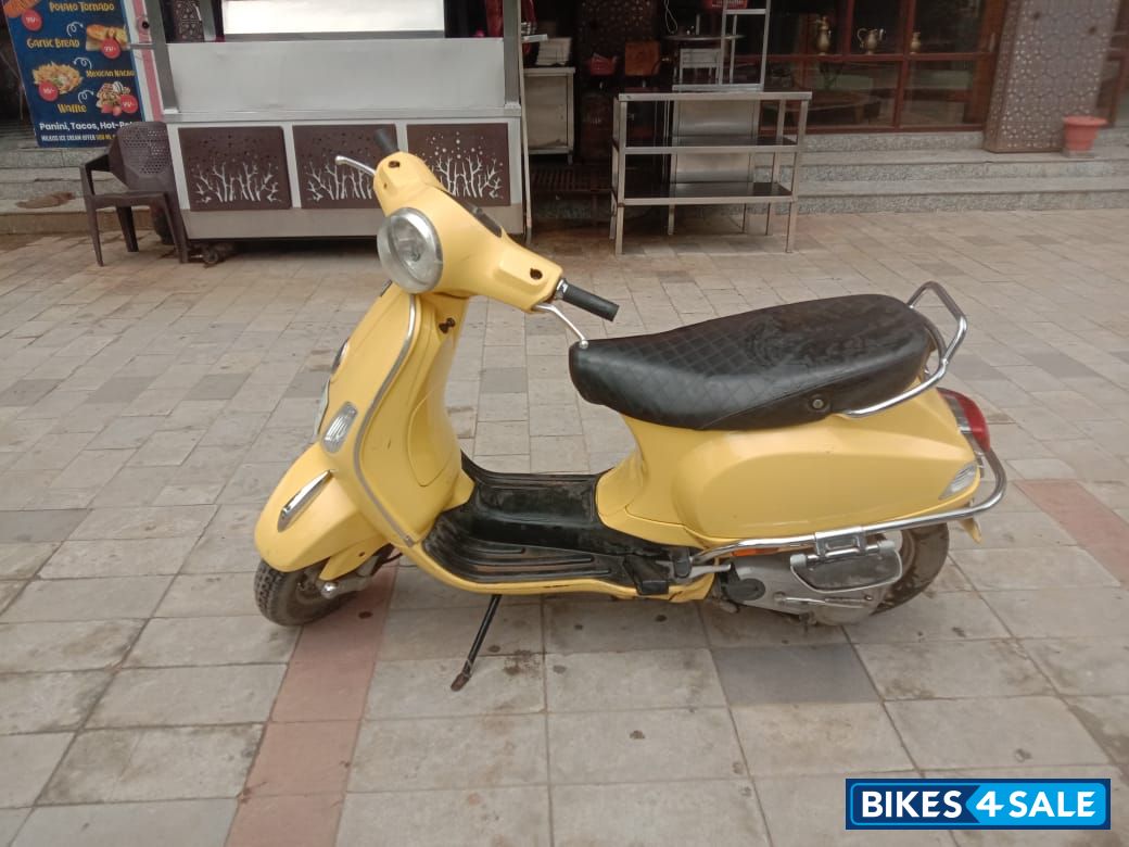 Vespa VX 125