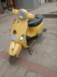 Vespa VX 125