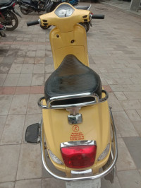 Vespa VX 125