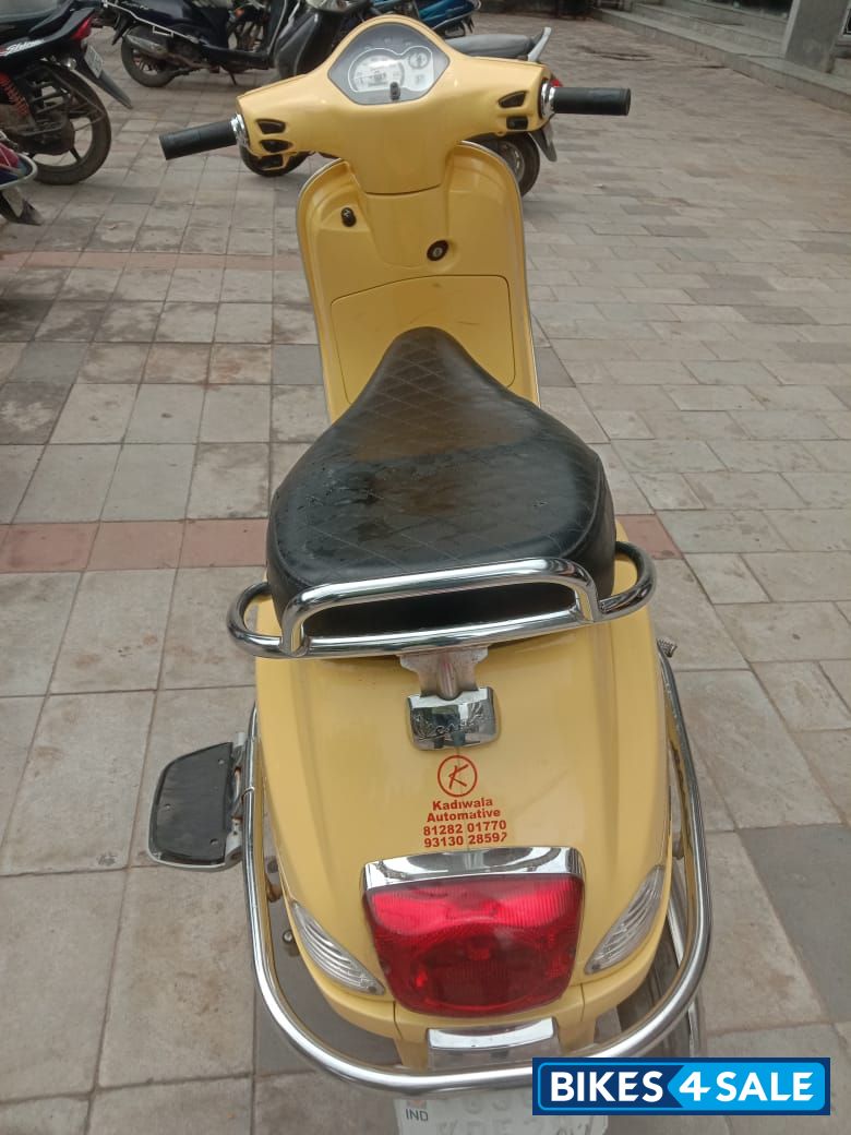 Vespa VX 125