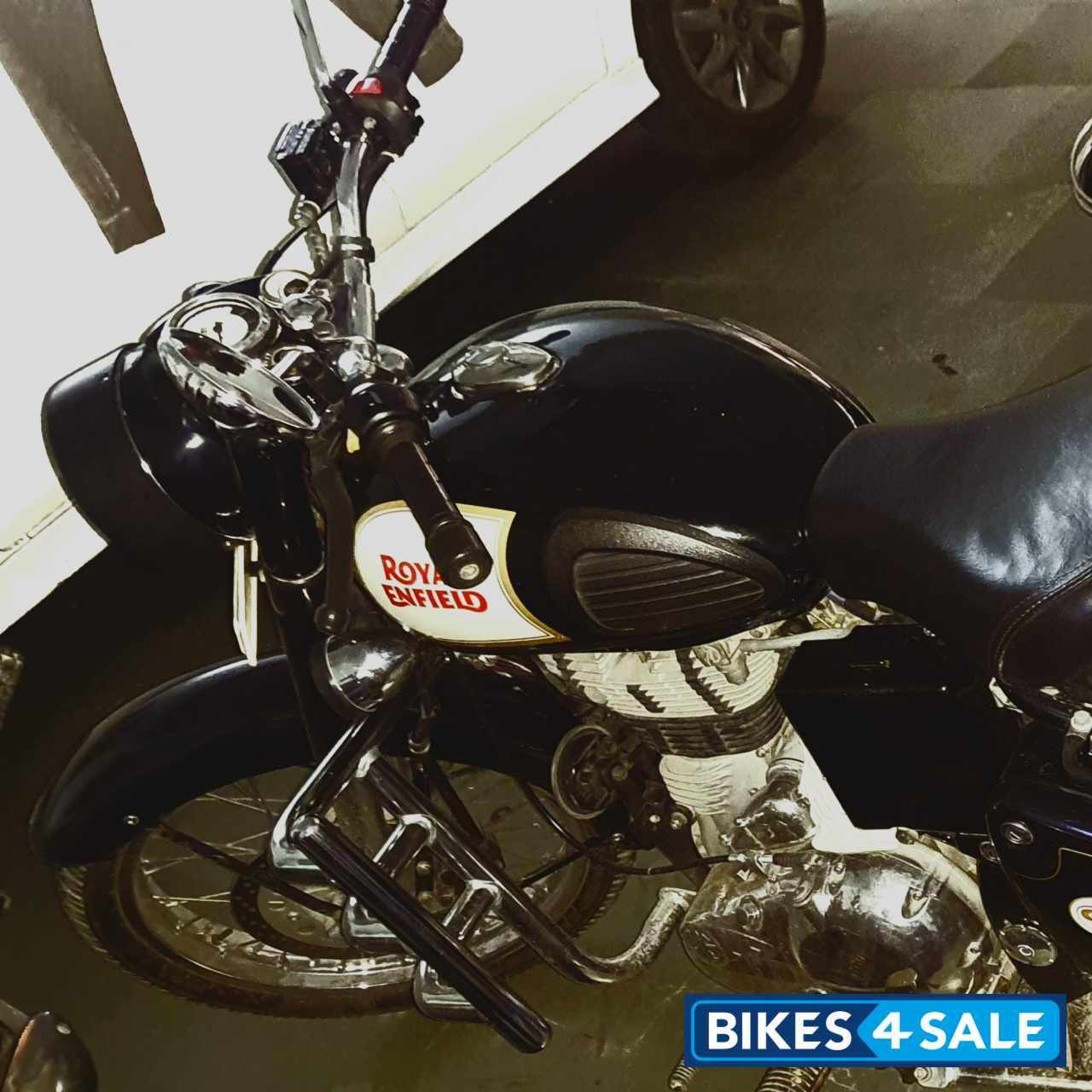 Black Royal Enfield Classic 350