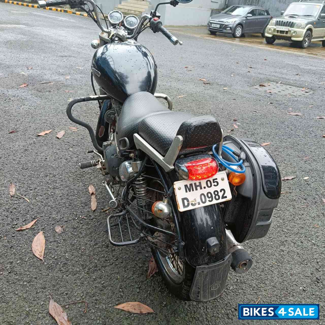 Royal Enfield Thunderbird 350