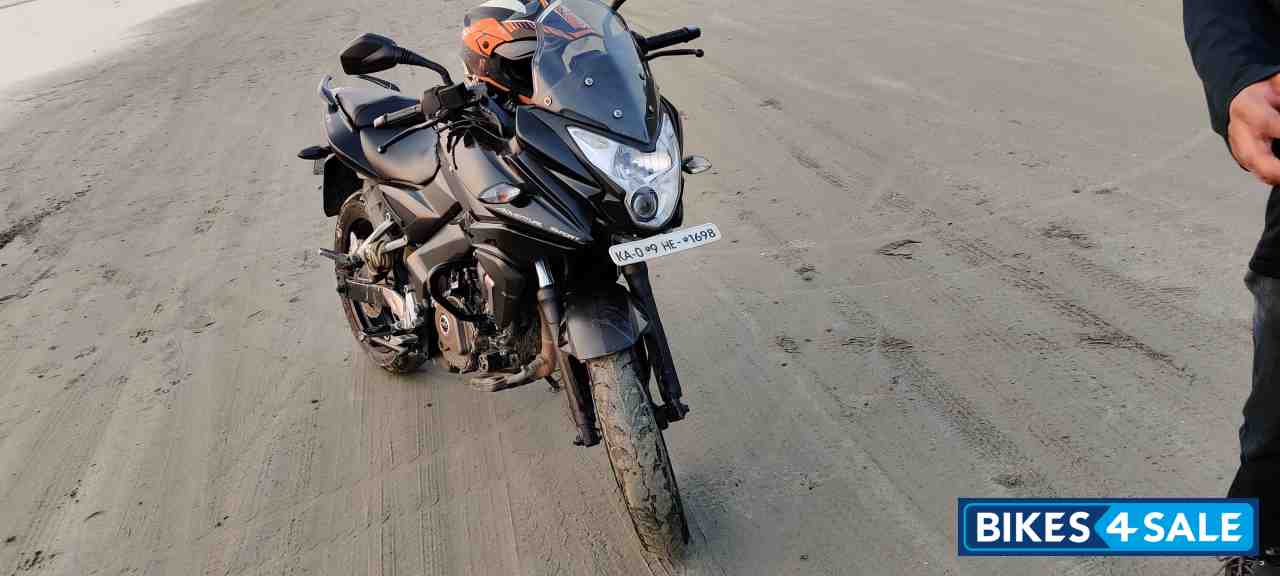 Bajaj Pulsar AS200