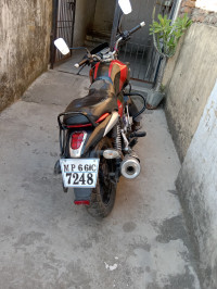 Bajaj V15